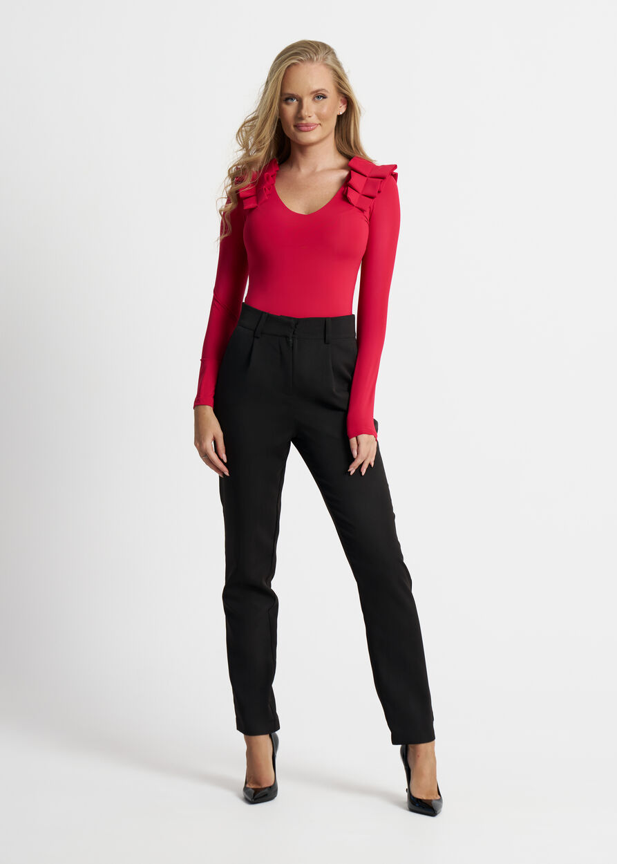 Vállán rakott fodros V nyakú egyszínű body