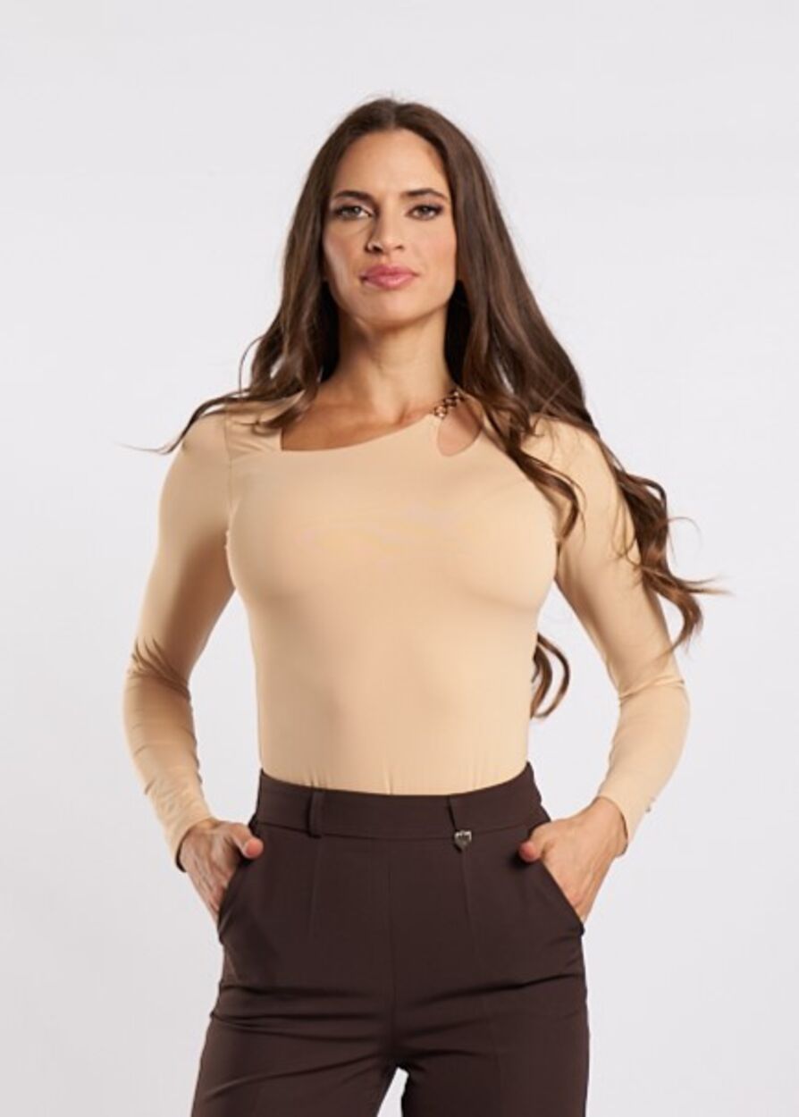 Kellékes nyakú body