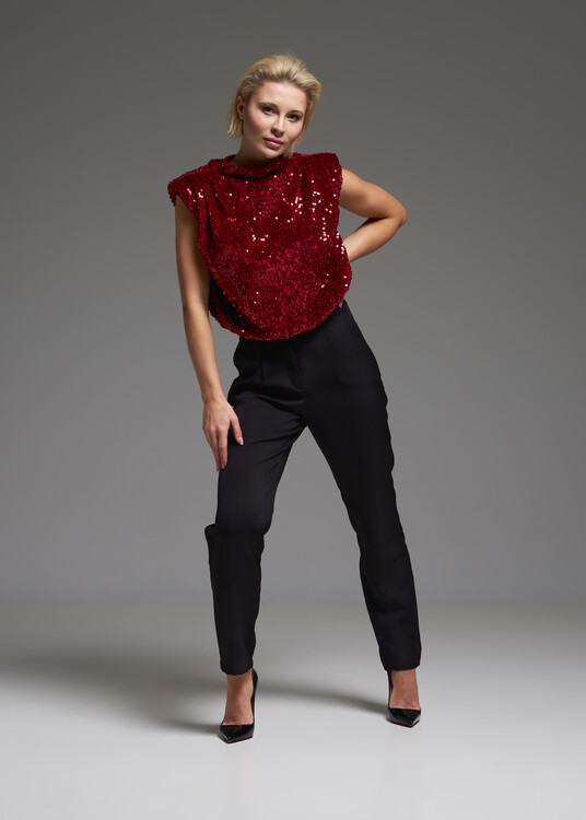 Magasított nyakú flitteres felső