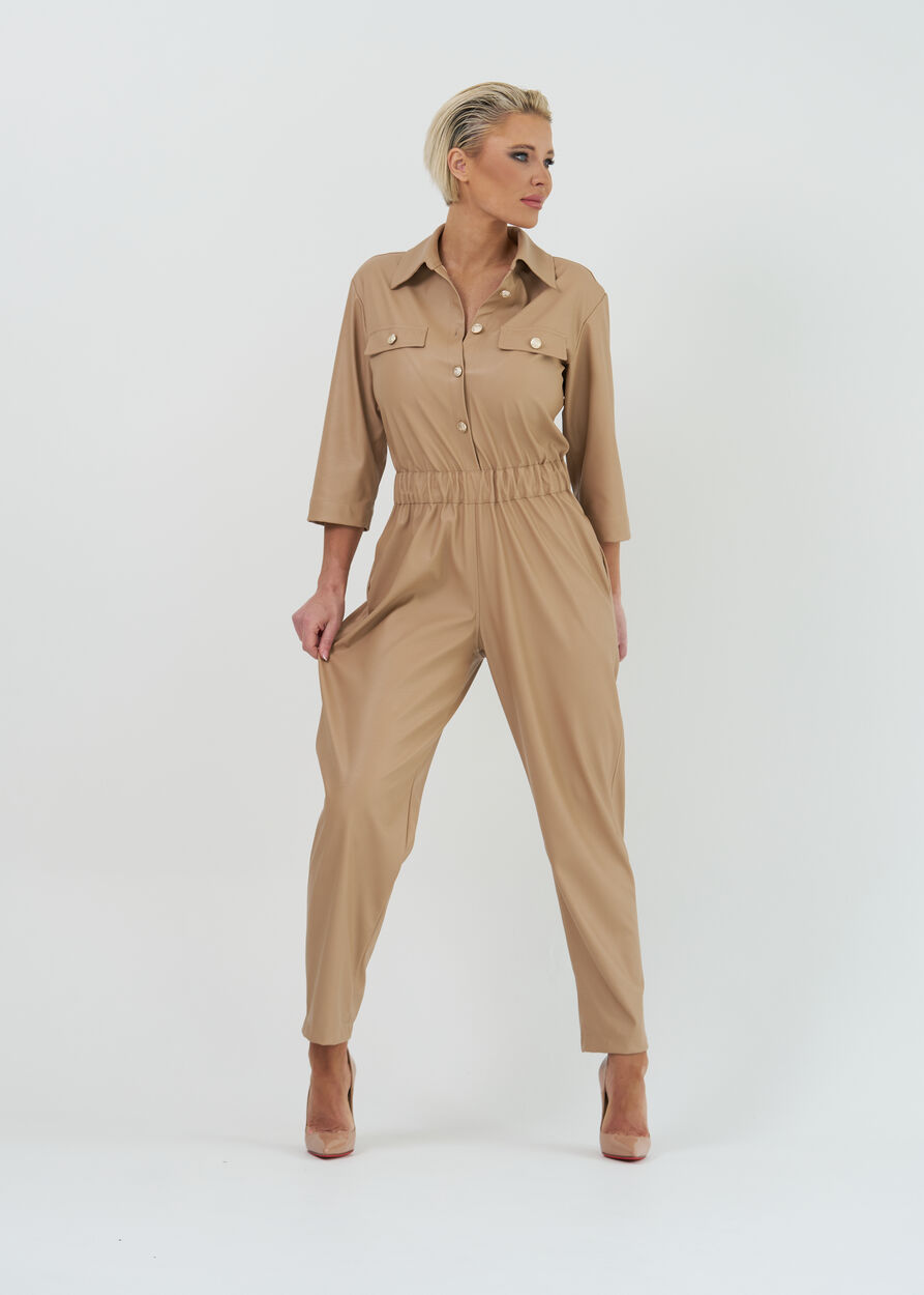 Bőrhatású ingfazonú overál