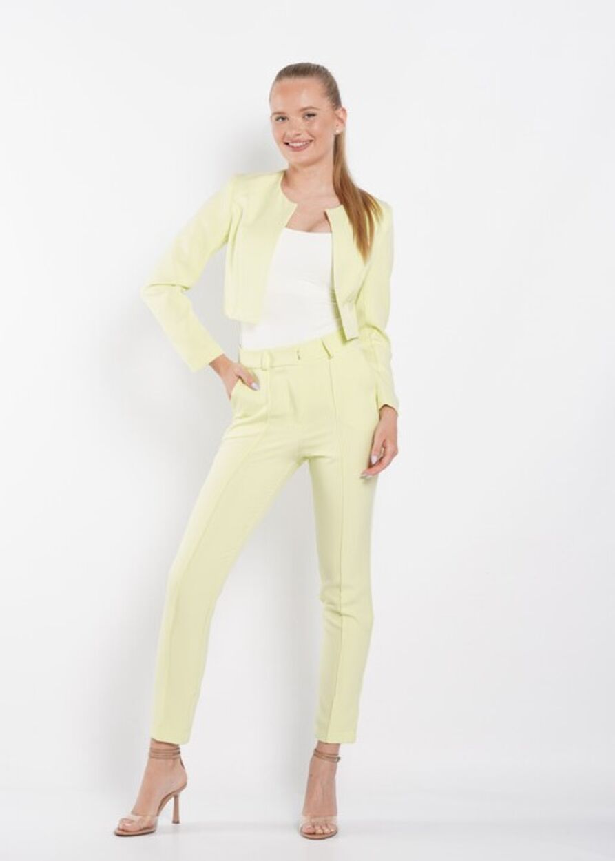 Szűkített fazonú élvarrott nadrág